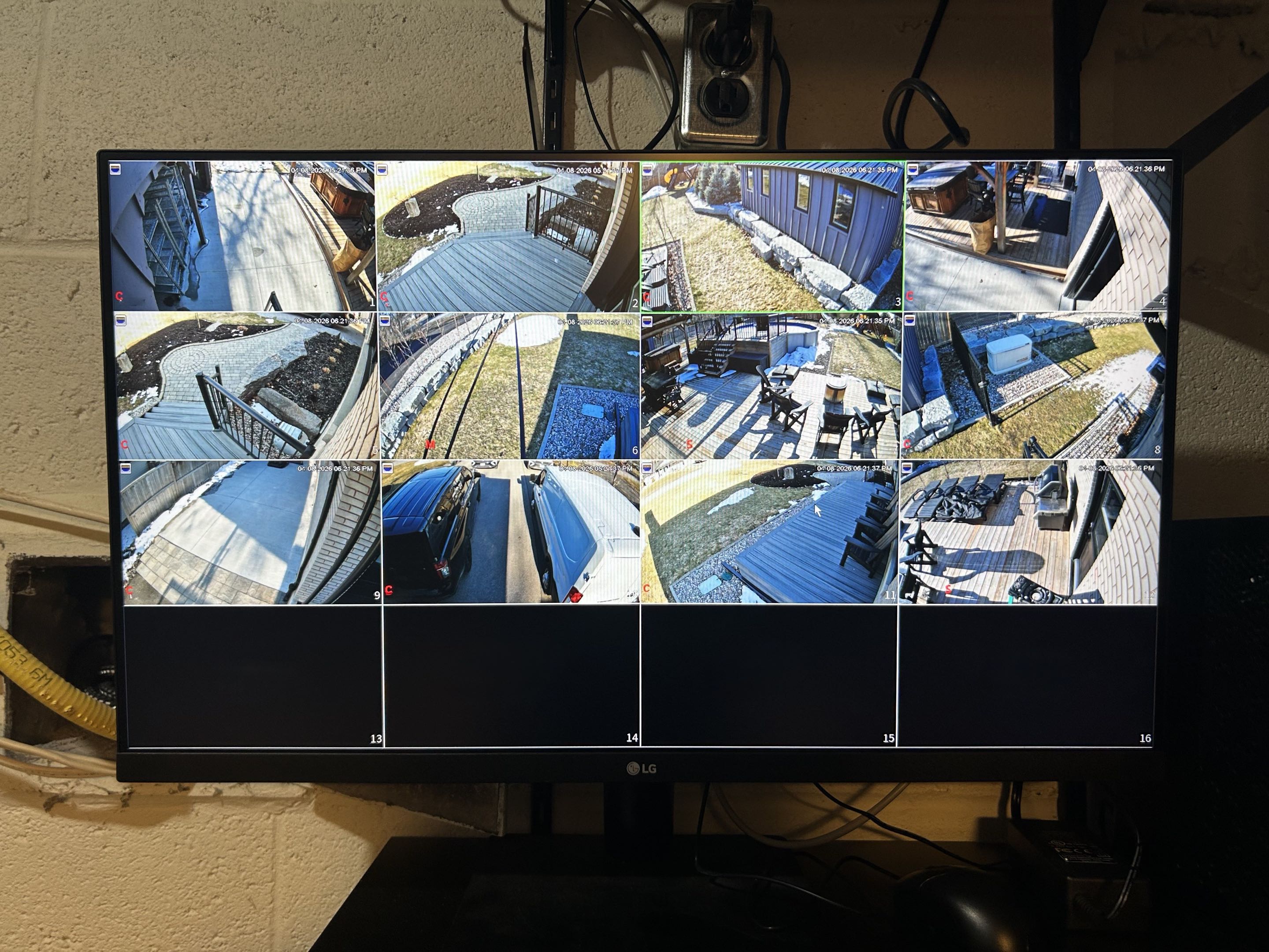 Business surveillance monitor for commercial camera installation